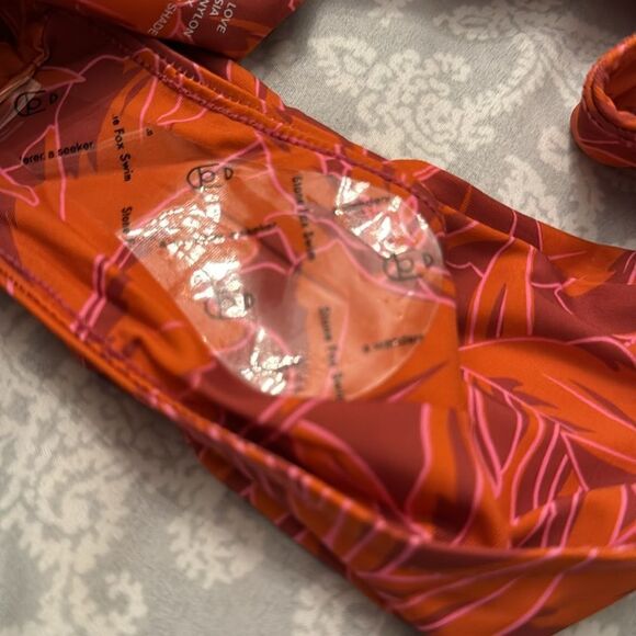 31 200.00 Azalea One Piece in ROSE PALM NWT SIZE MEDIUM STOCK PHOTO DIFFERENT - Picture 6 of 7